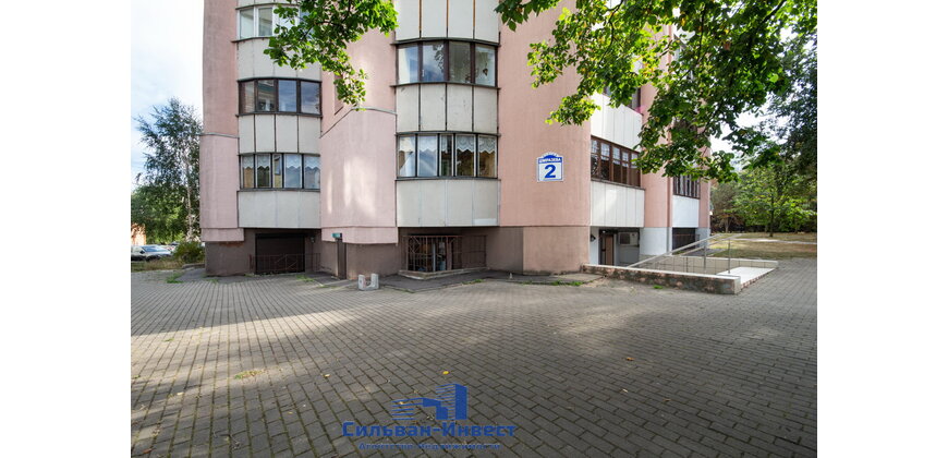 Продажа торгово- административных помещений в выгодной локации (арендный бизнес)