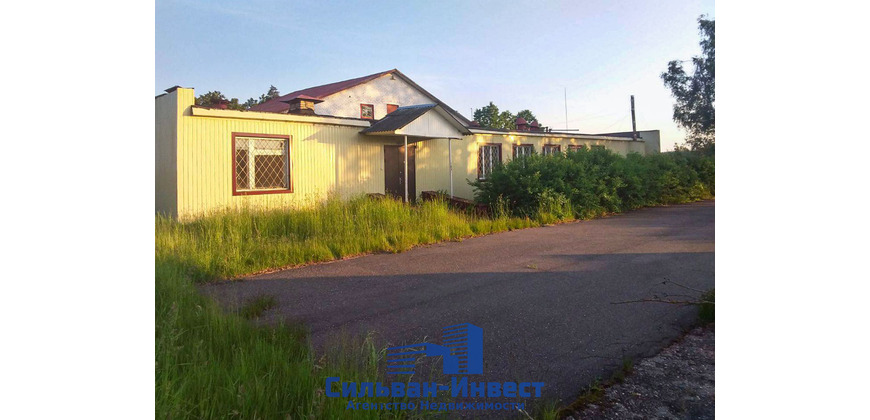 Продажа здания + асфальтированная площадка 