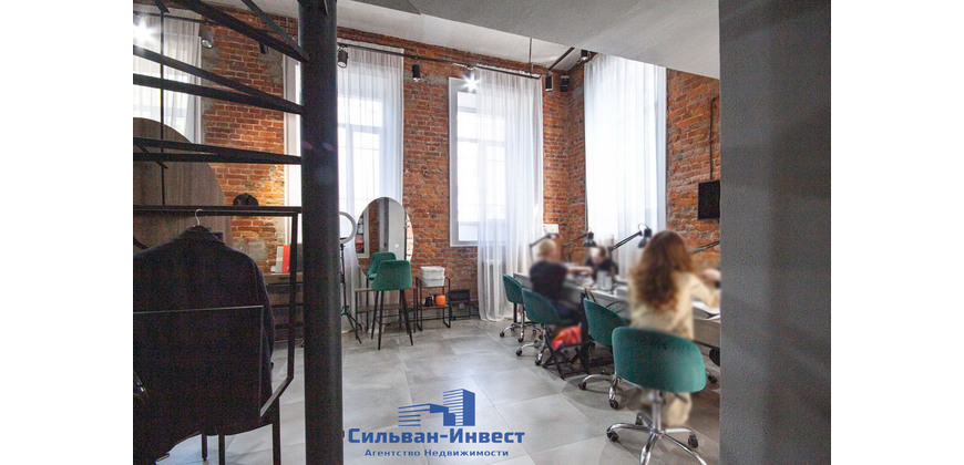 Аренда торгового – административных помещений в самом центре