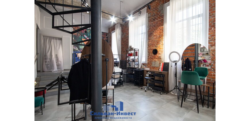 Аренда торгового – административных помещений в самом центре