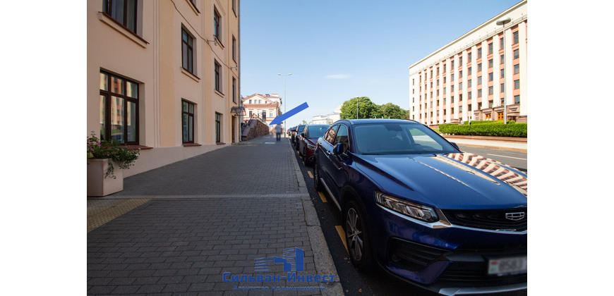 Аренда торгового – административных помещений в самом центре