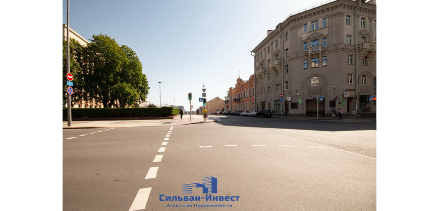 Аренда торгового – административных помещений в самом центре