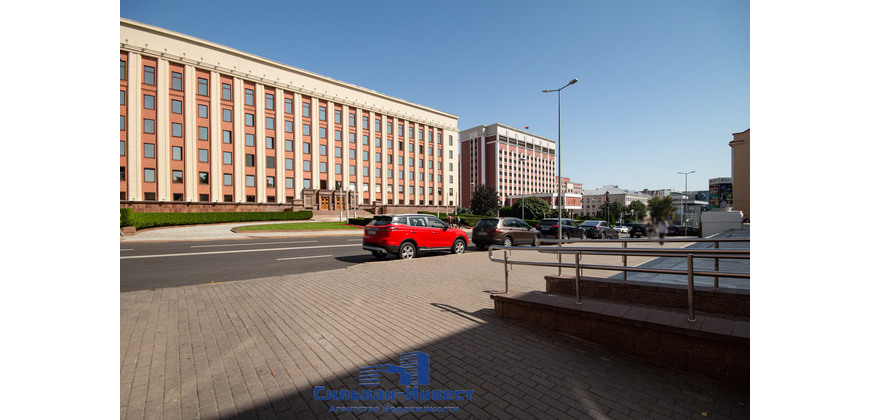 Аренда торгового – административных помещений в самом центре