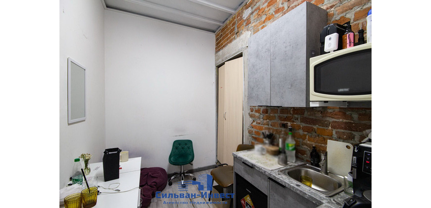 Аренда торгового – административных помещений в самом центре