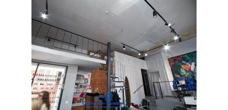 Аренда торгового – административных помещений в самом центре