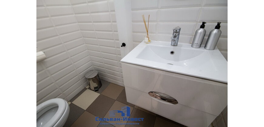 Аренда торгового – административных помещений в самом центре