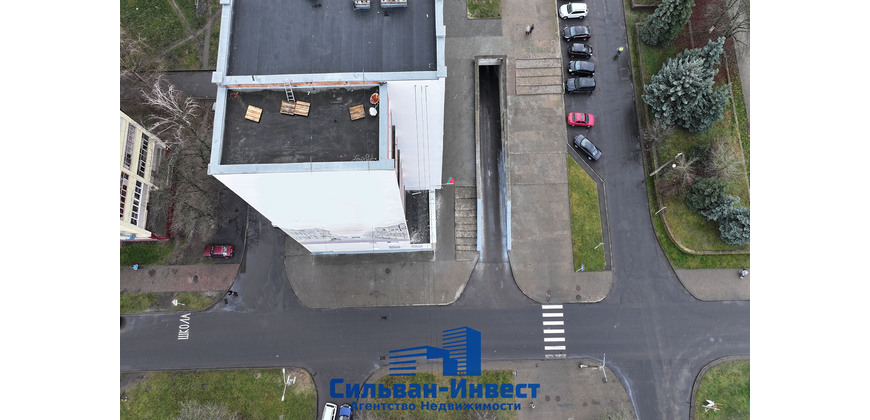 Административно - торговое помещение с отдельным входом