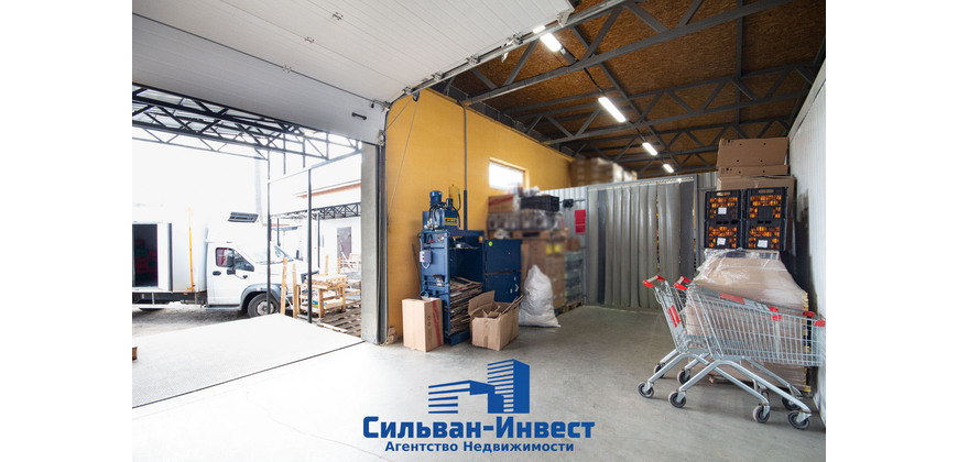 Продажа помещений под торговлю, склад в Червене