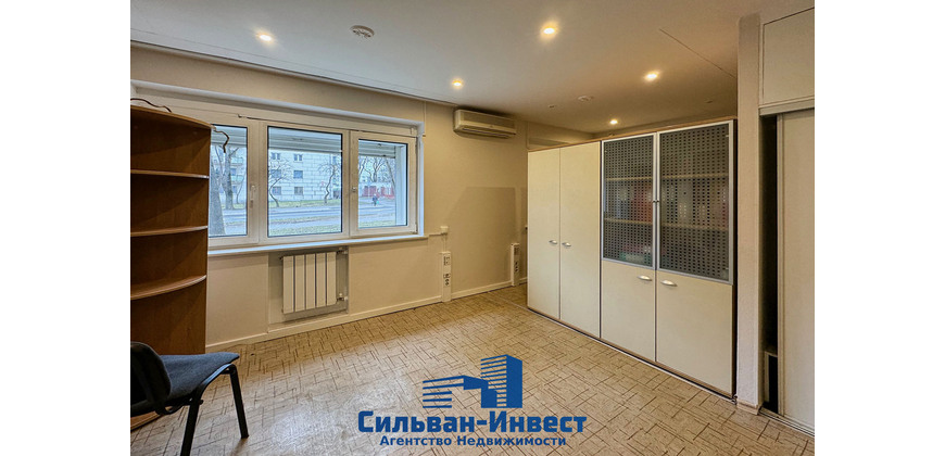 Аренда торгово - административных помещений на 1 этаже