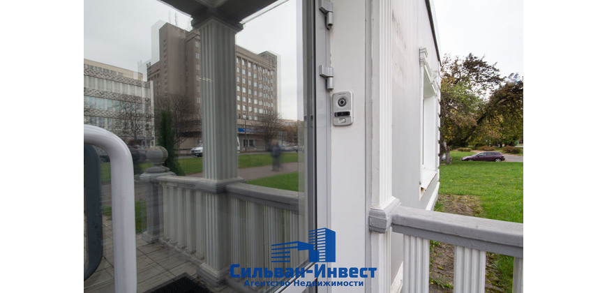 Продажа торгово - административных помещений рядом с центром