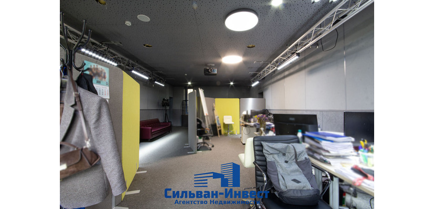 Продажа торгово - административных помещений рядом с центром