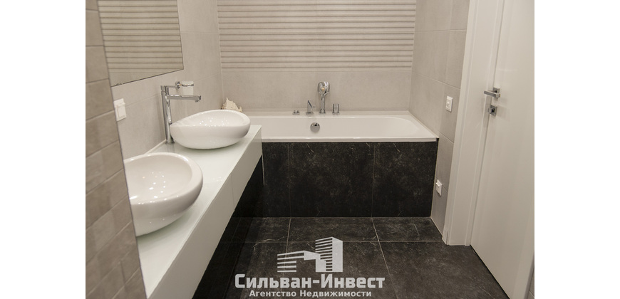 5 комнатная квартира