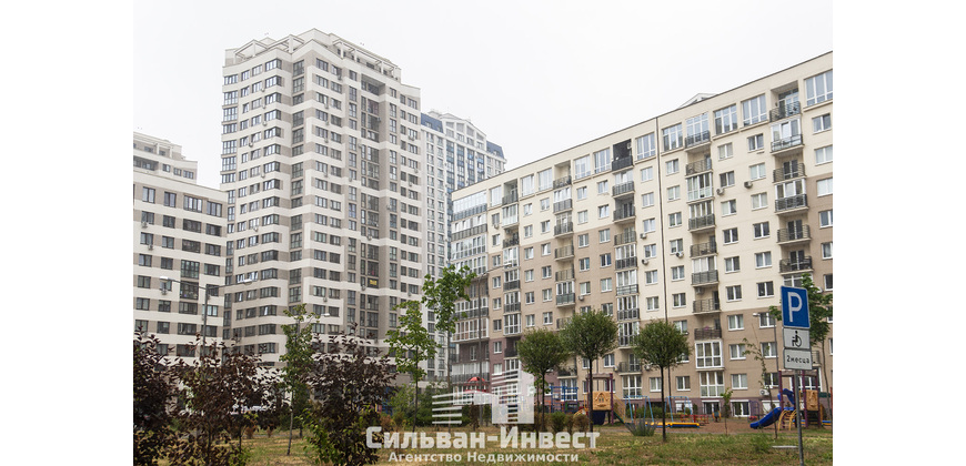 5 комнатная квартира